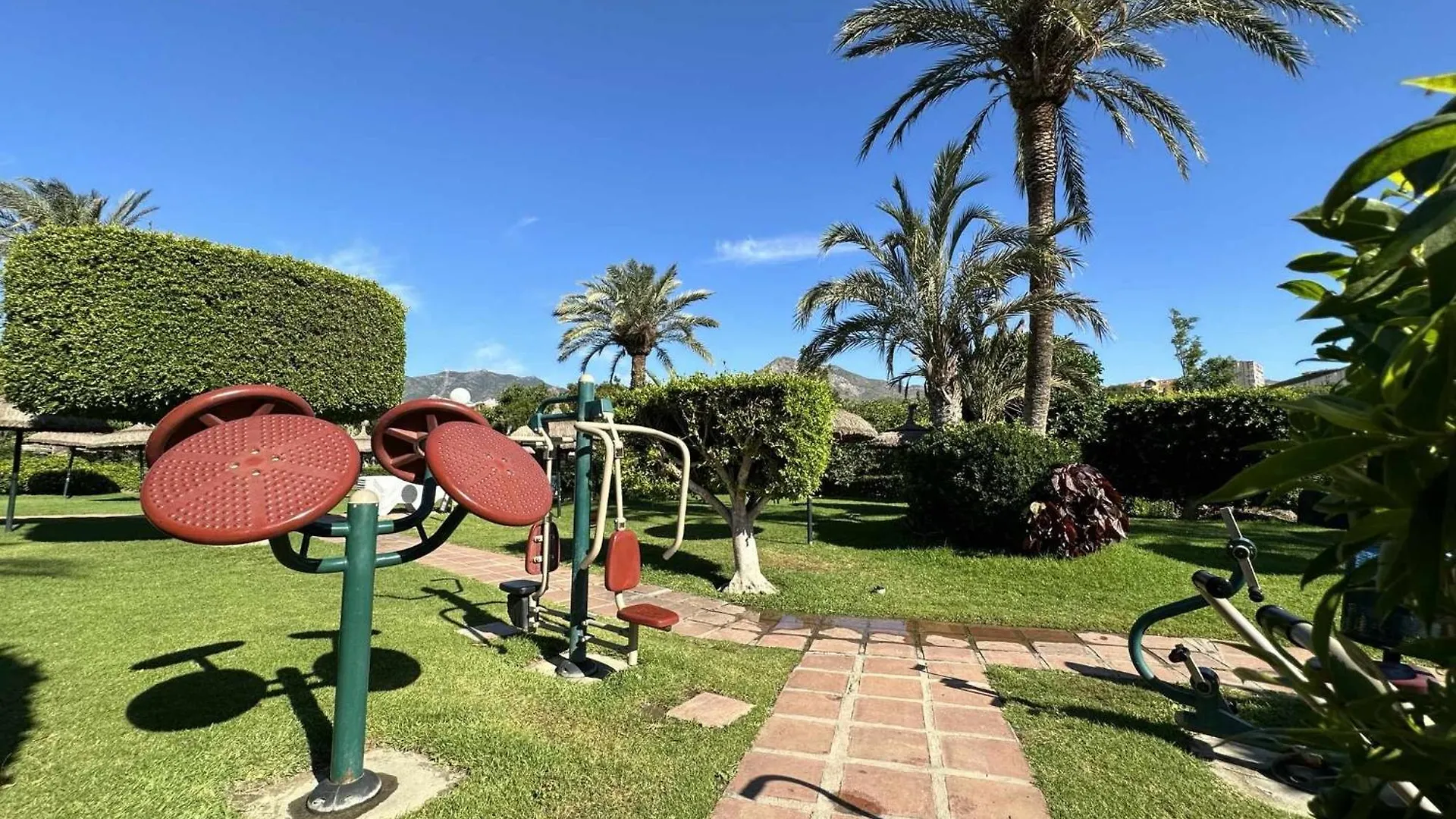 Luxury Frontal Al Mar Benalbeach Benalmadena 0*,  Spain