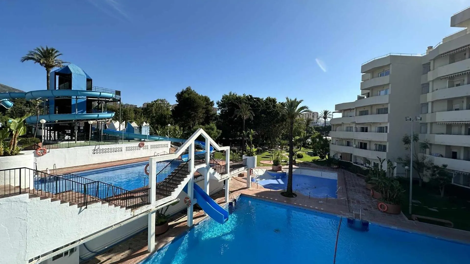 Luxury Frontal Al Mar Benalbeach ベナルマデナ スペイン