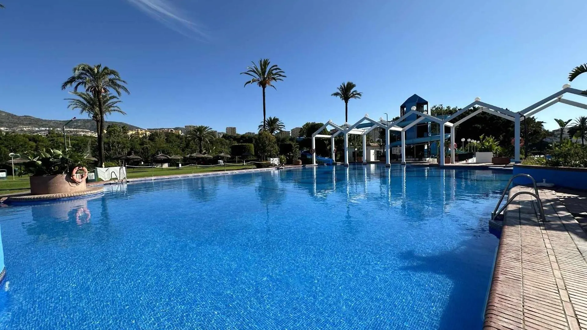 Luxury Frontal Al Mar Benalbeach Benalmádena