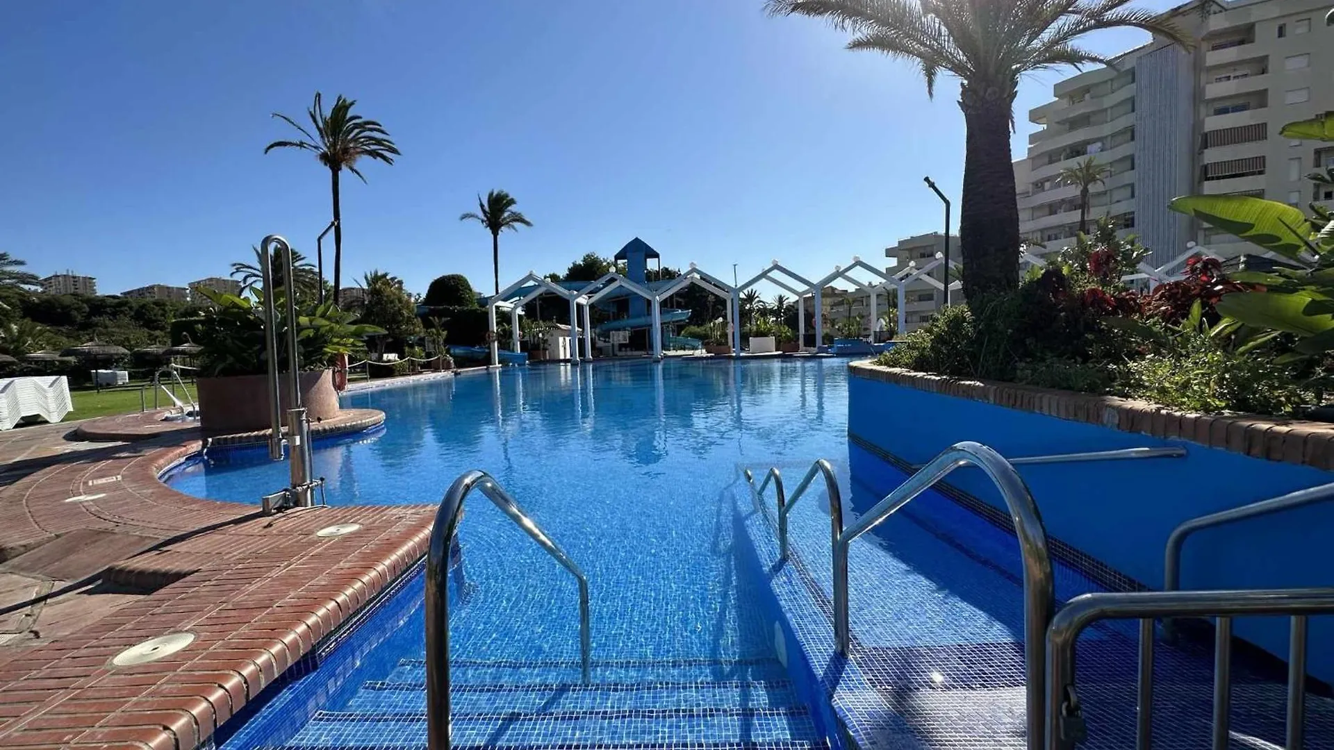Apartamento Luxury Frontal Al Mar Benalbeach Benalmádena