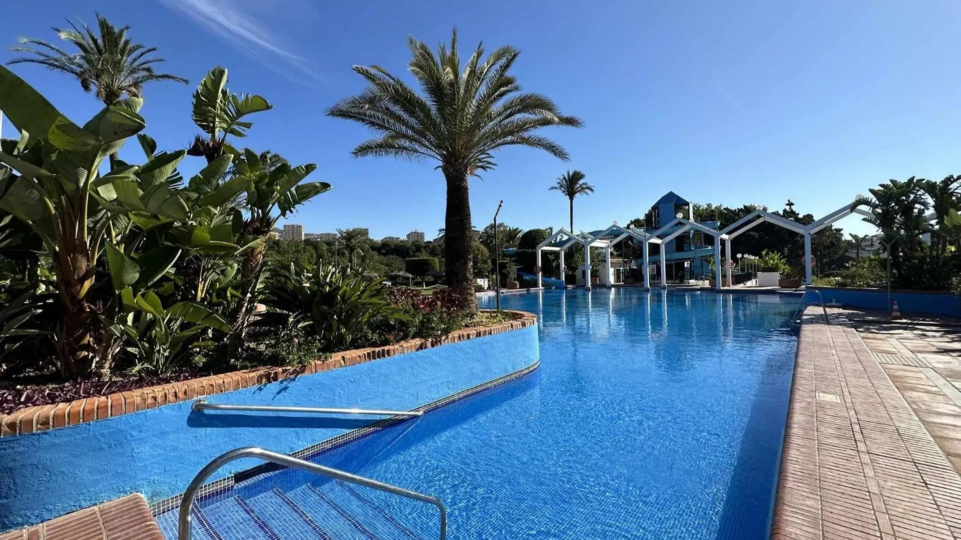 Luxury Frontal Al Mar Benalbeach Benalmádena España