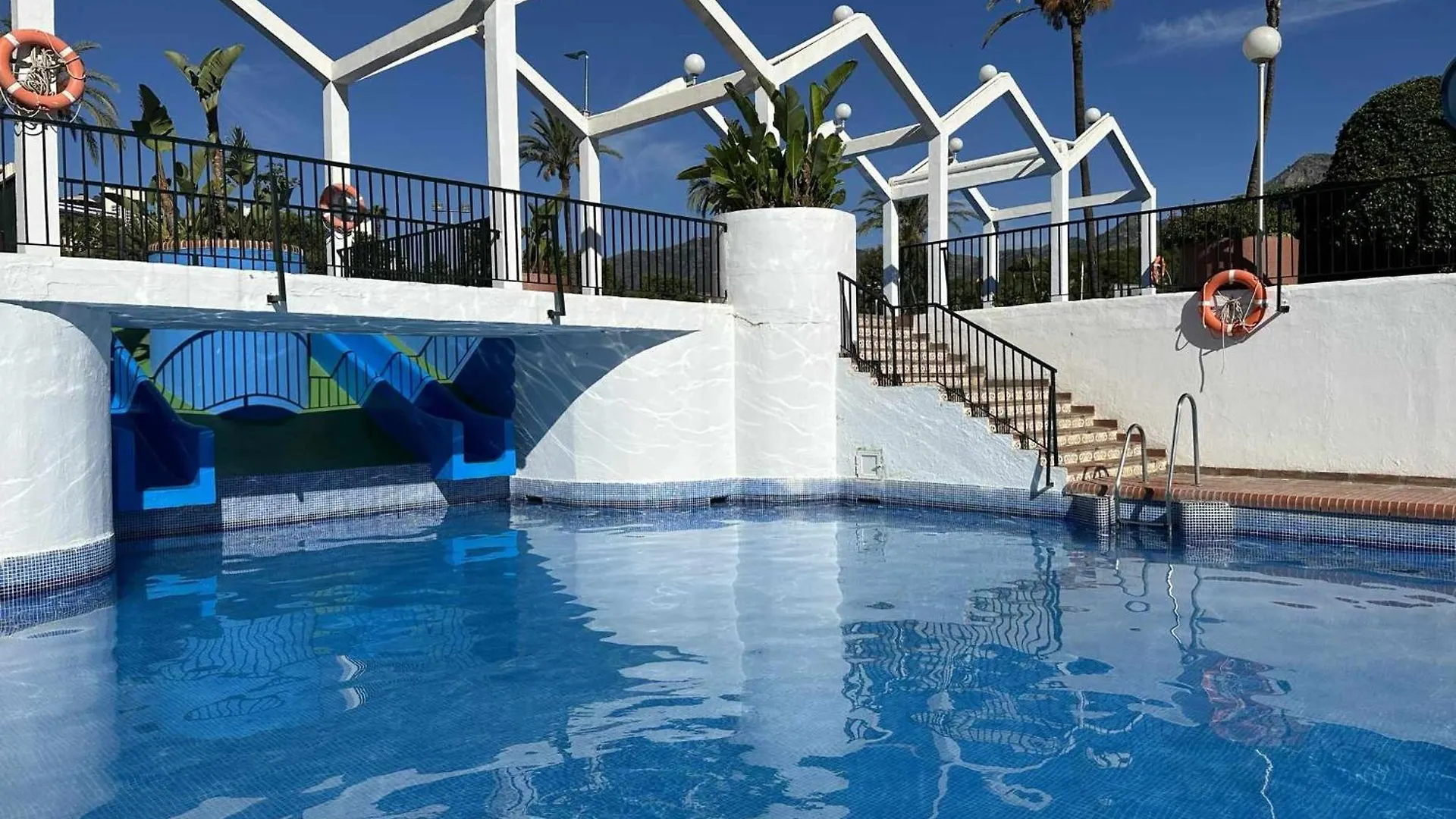 Apartamento Luxury Frontal Al Mar Benalbeach Benalmádena España